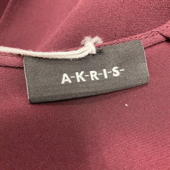 AKRIS BURGUNDY HIGH LOW SILK TOP - Picture 4 of 6